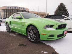 Ford Mustang 2013г. автомат 4951см. куб